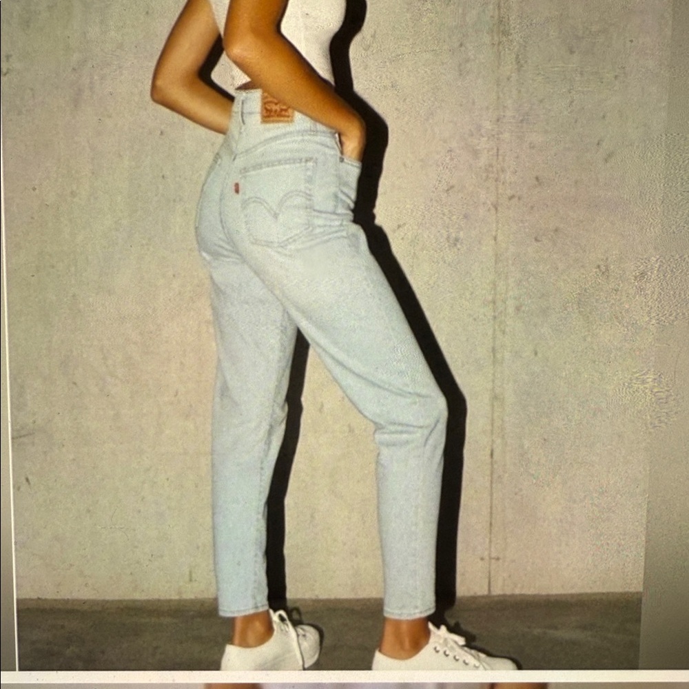 Levi's Women's Mom Jean/High Waist Light Blue Corduroy